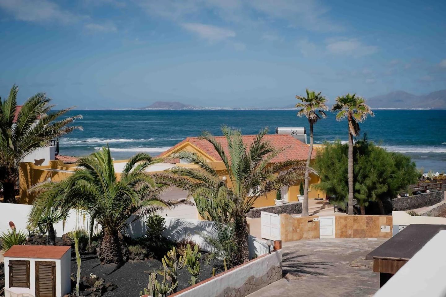 Villa Aloha Jacuzzi Y Vistas Al Mar Коралео Екстериор снимка